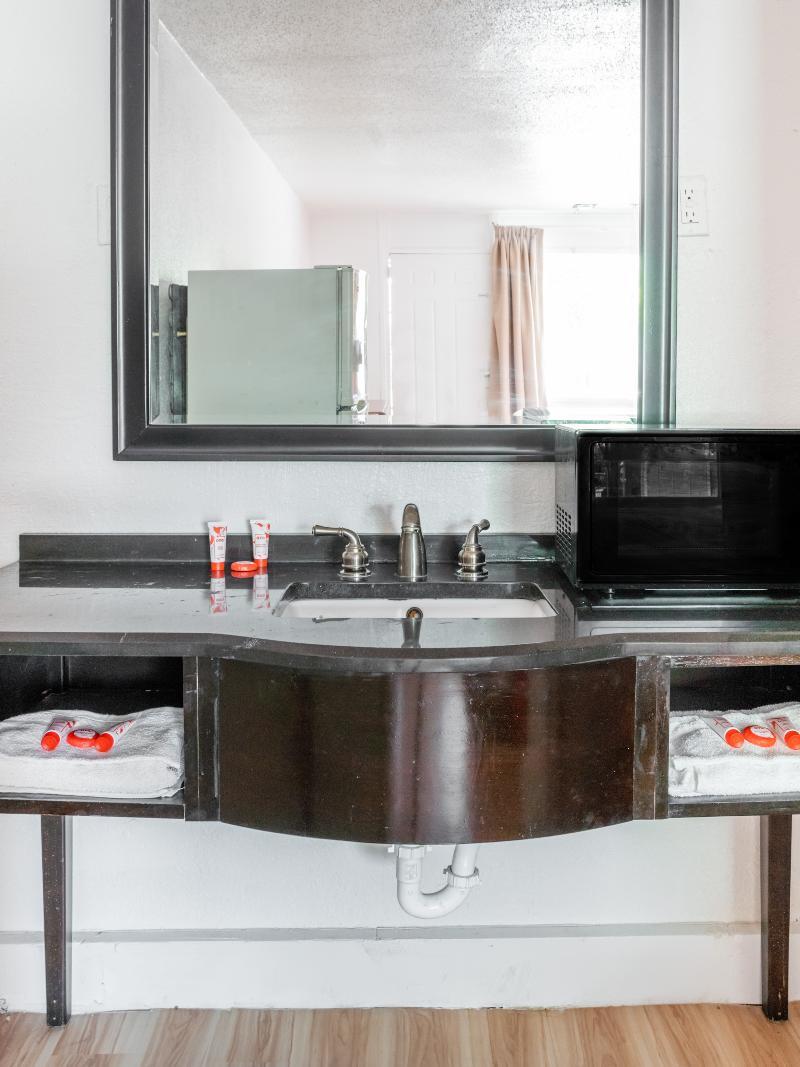 Oyo Hotel Columbia Sc West ウェストコロンビア エクステリア 写真
